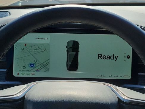 Used 2023 Rivian R1S Adventure image 12