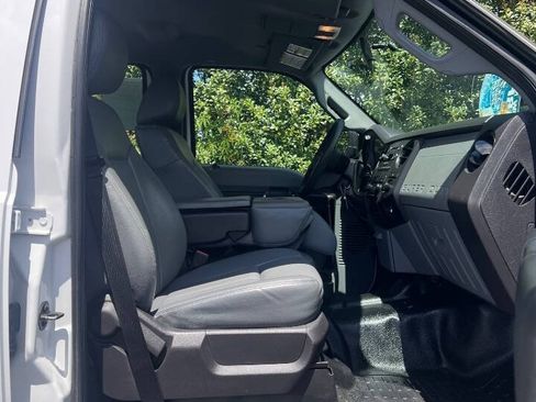 Used 2016 Ford F250 XL w/ Power Equipment Group RWD image 16