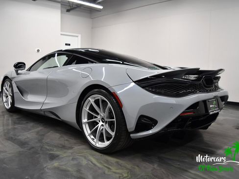 Used 2025 McLaren 750S image 10