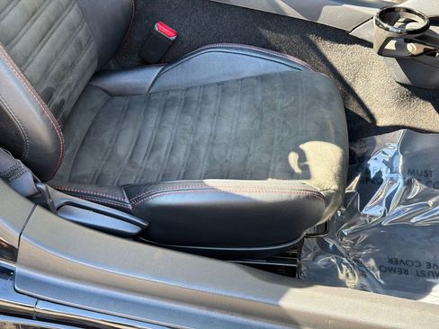 Used 2017 FIAT 124 Spider Abarth RWD image 10