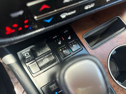 Used 2022 Lexus RX 450hL AWD w/ Premium Package image 42