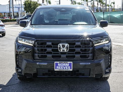 New 2026 Honda Pilot Sport image 2