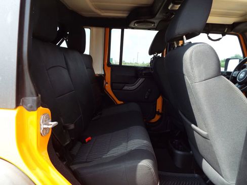Used 2012 Jeep Wrangler Unlimited Sport AWD/4WD image 22