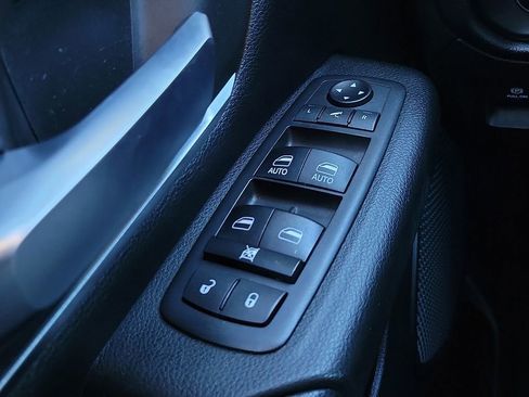 Used 2019 RAM 1500 Big Horn image 13