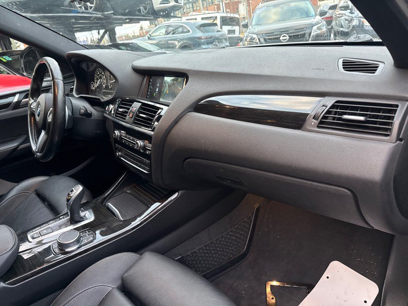 Used 2018 BMW X4 M40i AWD/4WD image 22
