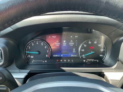 Used 2024 Ford Explorer XLT w/ Equipment Group 202A image 20