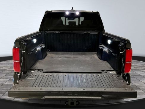 Used 2024 Toyota Tacoma SR5 image 7
