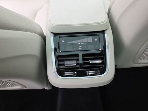 Used 2023 Volvo XC90 B6 Plus w/ Protection Package Premier image 25