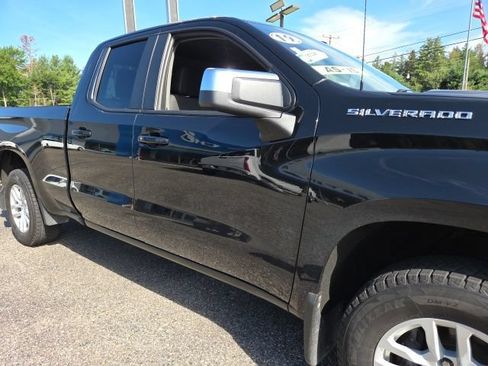 Used 2019 Chevrolet Silverado 1500 LT w/ All-Star Edition AWD/4WD image 32