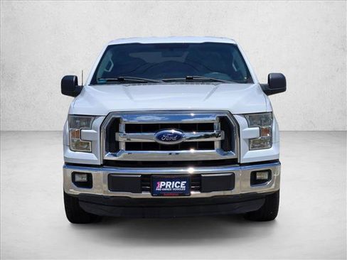 Used 2015 Ford F150 XLT w/ Trailer Tow Package RWD image 2