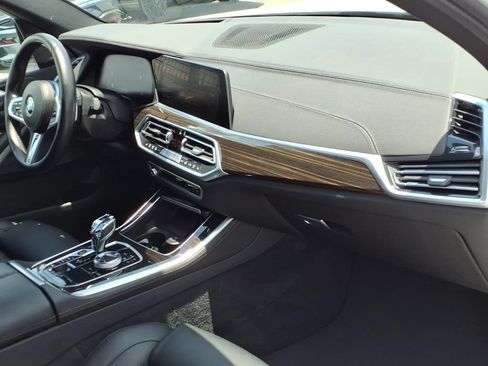Used 2023 BMW X5 xDrive40i w/ M Sport Package AWD/4WD image 12