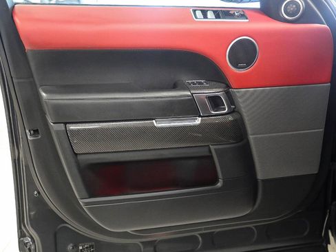 Used 2019 Land Rover Range Rover Sport HST AWD/4WD image 9