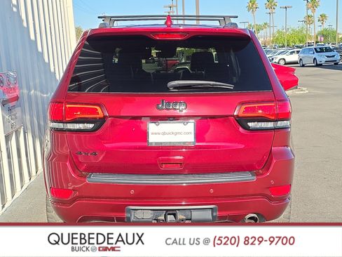 Used 2020 Jeep Grand Cherokee Altitude AWD/4WD image 6