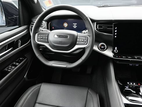 New 2026 Jeep Grand Wagoneer Limited AWD/4WD image 5
