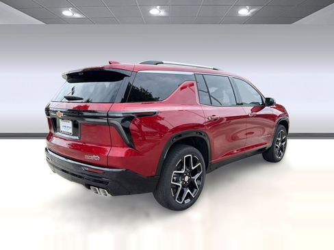 New 2026 Chevrolet Traverse High Country FWD image 8