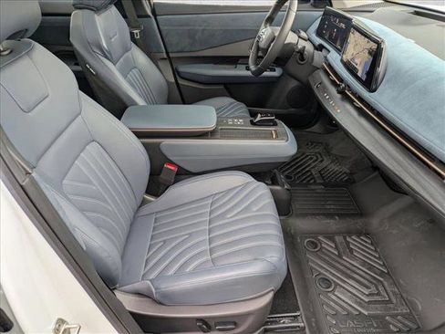 Used 2023 Nissan Ariya image 22