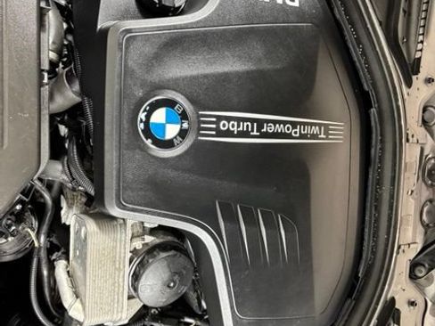 Used 2017 BMW 320i xDrive Sedan AWD/4WD image 23