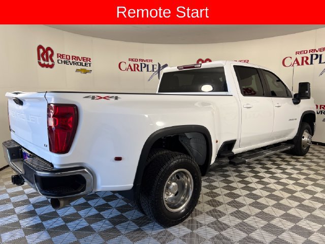 Used 2024 Chevrolet Silverado 3500 LT w/ Convenience Package AWD/4WD image 8