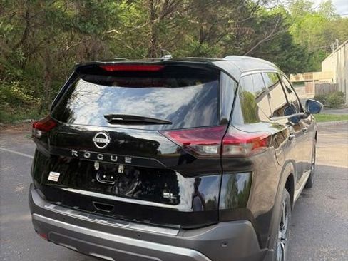 Used 2023 Nissan Rogue SL w/ SL Premium Package image 7