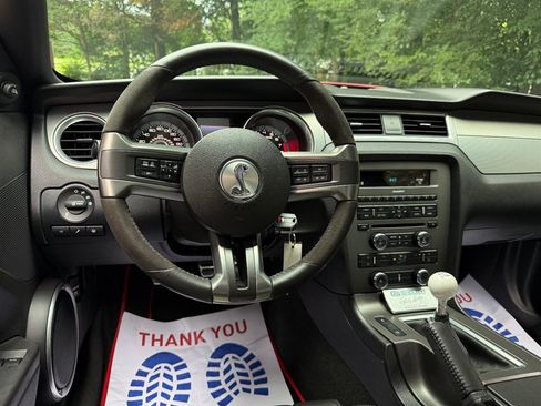 Used 2013 Ford Mustang Shelby GT500 RWD image 46