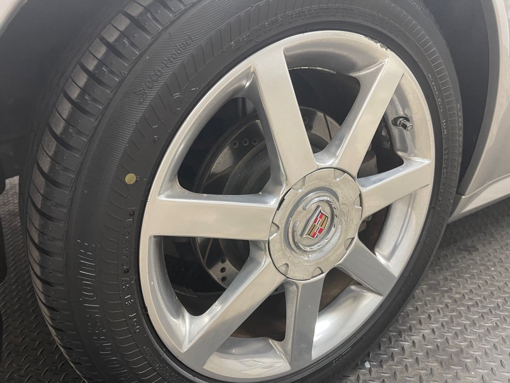 Used 2006 Cadillac XLR RWD image 36