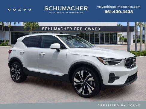 Used 2024 Volvo XC40 B5 Plus w/ Protection Package Premier AWD/4WD image 1