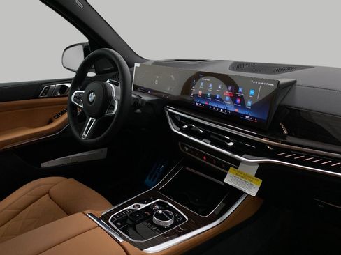 New 2026 BMW X5 M60i image 21