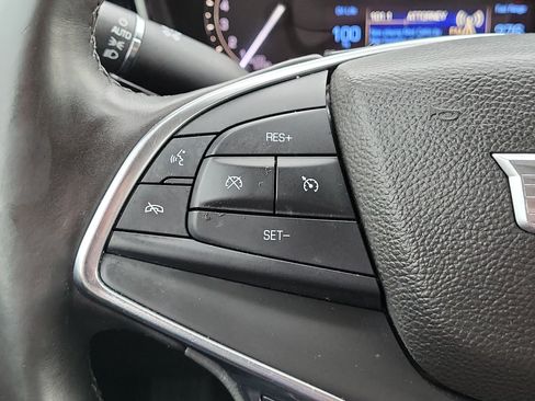 Used 2017 Cadillac XT5 Luxury image 18