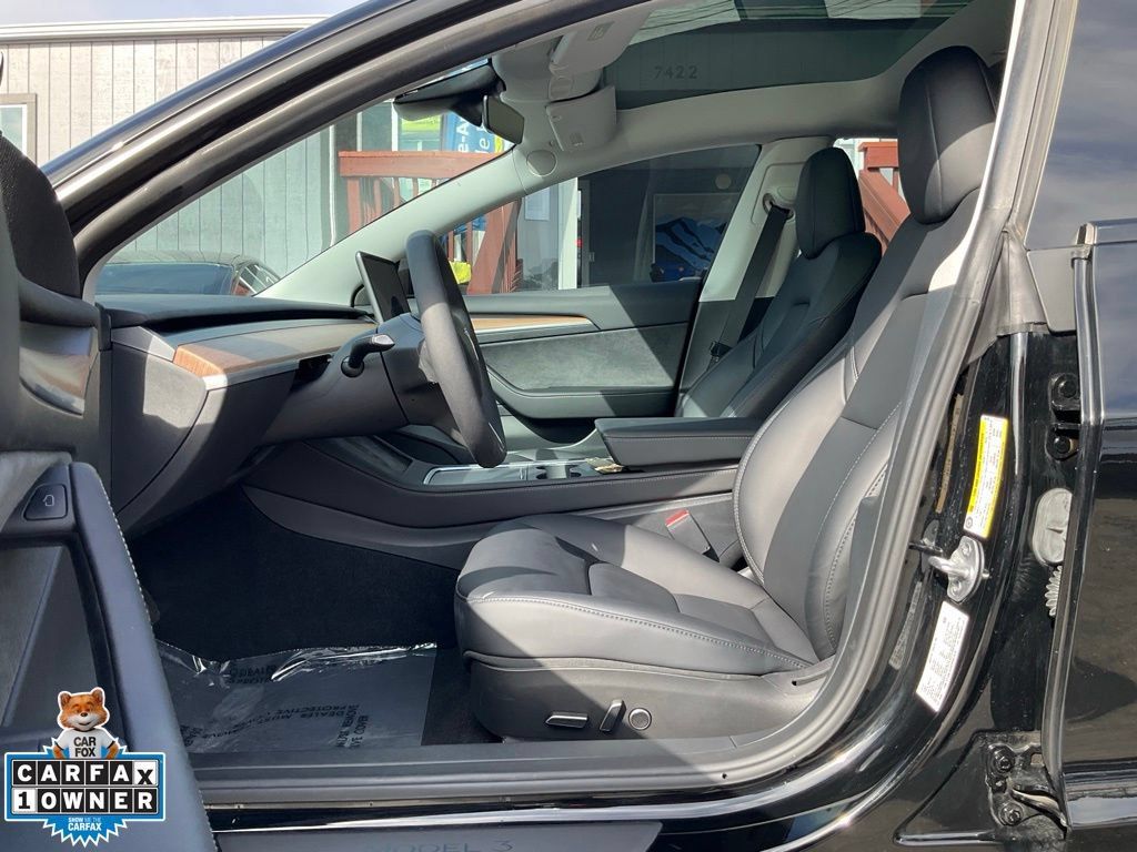 Used 2023 Tesla Model 3 Standard Range RWD image 7