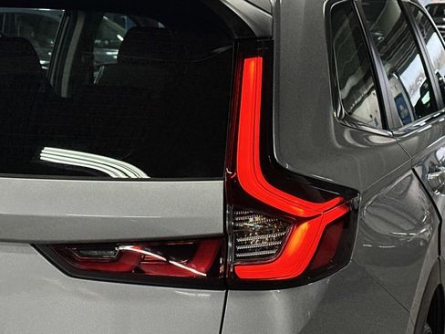 Certified 2024 Honda CR-V LX image 9