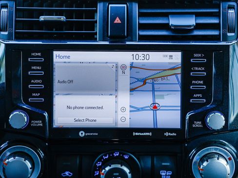 Used 2024 Toyota 4Runner TRD Off-Road Premium image 12