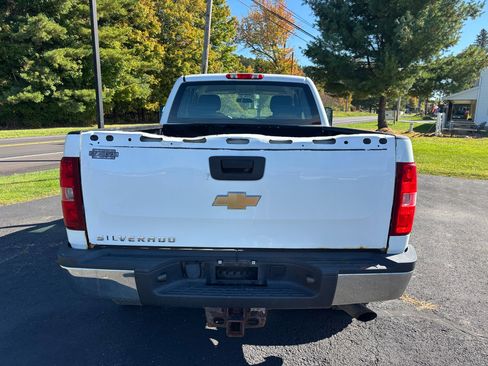 Used 2011 Chevrolet Silverado 2500 W/T w/ Snow Plow Prep Package image 8