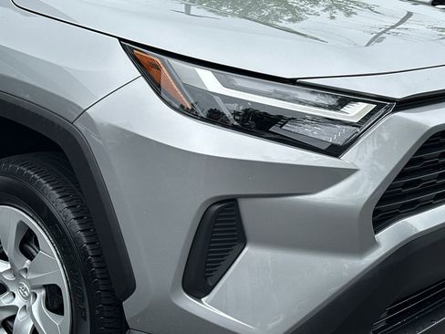 Used 2025 Toyota RAV4 LE AWD/4WD image 8