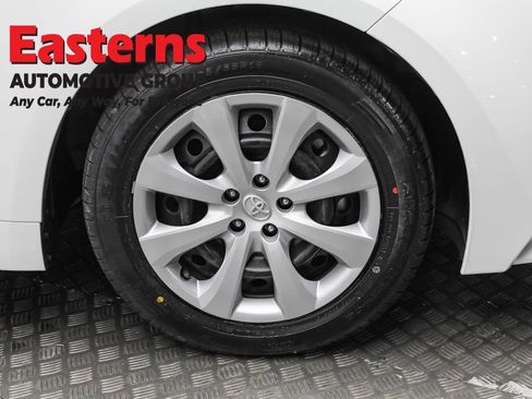 Used 2024 Toyota Corolla LE image 30