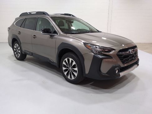 Certified 2024 Subaru Outback Limited AWD/4WD image 2