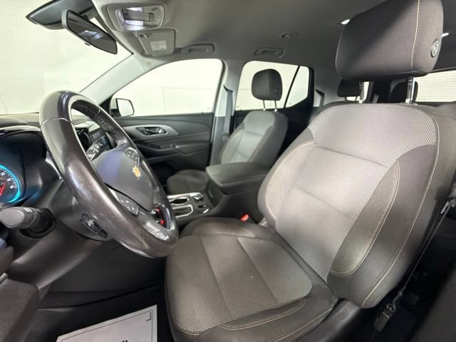 Used 2018 Chevrolet Traverse LT w/ LPO, Floor Liner Package AWD/4WD image 16
