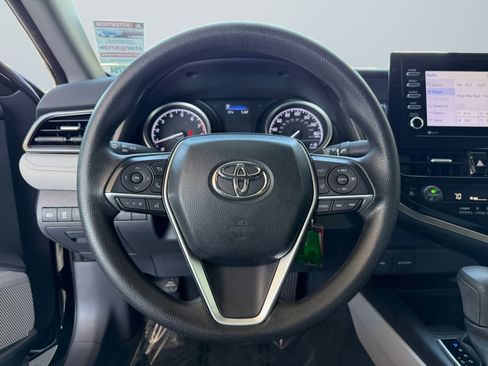 Used 2023 Toyota Camry LE image 10