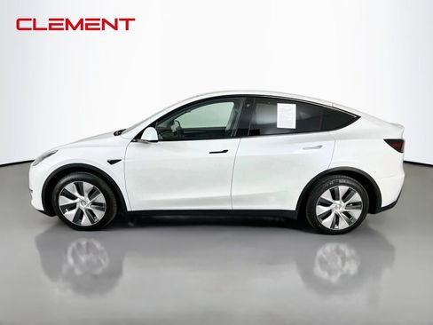 Used 2023 Tesla Model Y Long Range AWD/4WD image 4