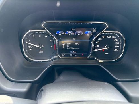 Used 2021 GMC Yukon XL SLT w/ SLT Luxury Package image 15