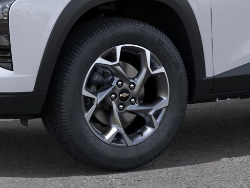 New 2026 Chevrolet Trax LT w/ Driver Confidence Package FWD image 10