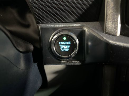 Used 2021 Ford F150 Limited image 24