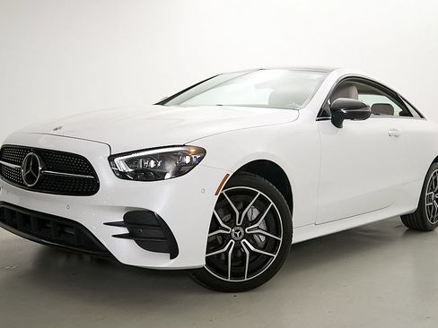 Used 2022 Mercedes-Benz E 450 4MATIC Coupe image 2
