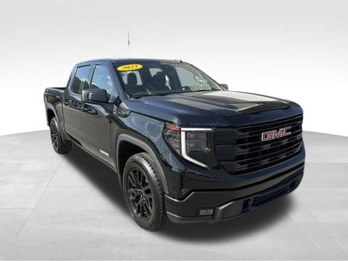 Used 2023 GMC Sierra 1500 Elevation AWD/4WD image 8