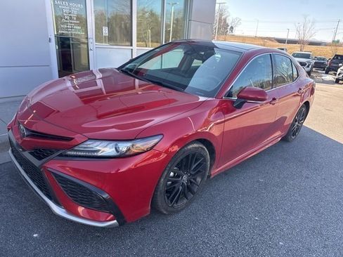Used 2022 Toyota Camry XSE image 1
