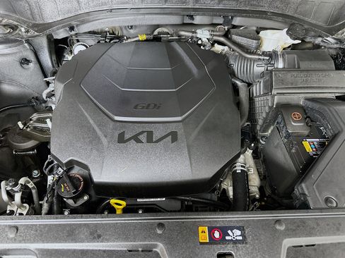 Used 2022 Kia Telluride SX w/ SX Prestige Package AWD/4WD image 36