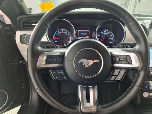 Used 2017 Ford Mustang GT Premium RWD image 13