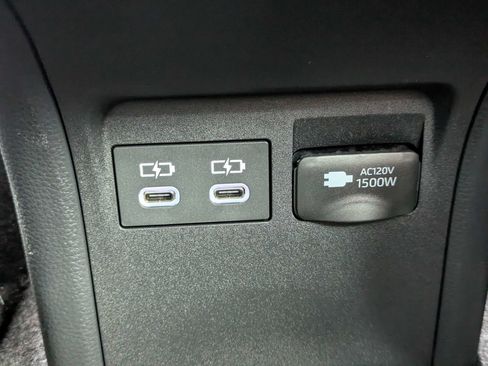 Used 2024 Toyota Prius Prime FWD image 20