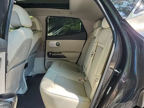Certified 2024 Genesis GV60 Advanced AWD/4WD image 28