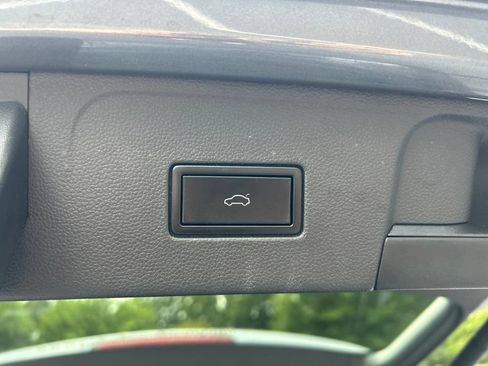 Used 2019 Volkswagen Atlas SEL FWD image 47