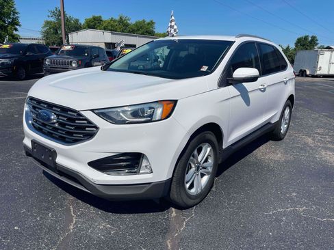 Used 2019 Ford Edge SEL w/ Equipment Group 201A FWD image 2